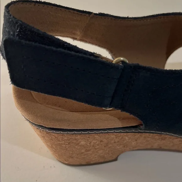 Clarks Dark Blue Wedge Sandals - Picture 4 of 11